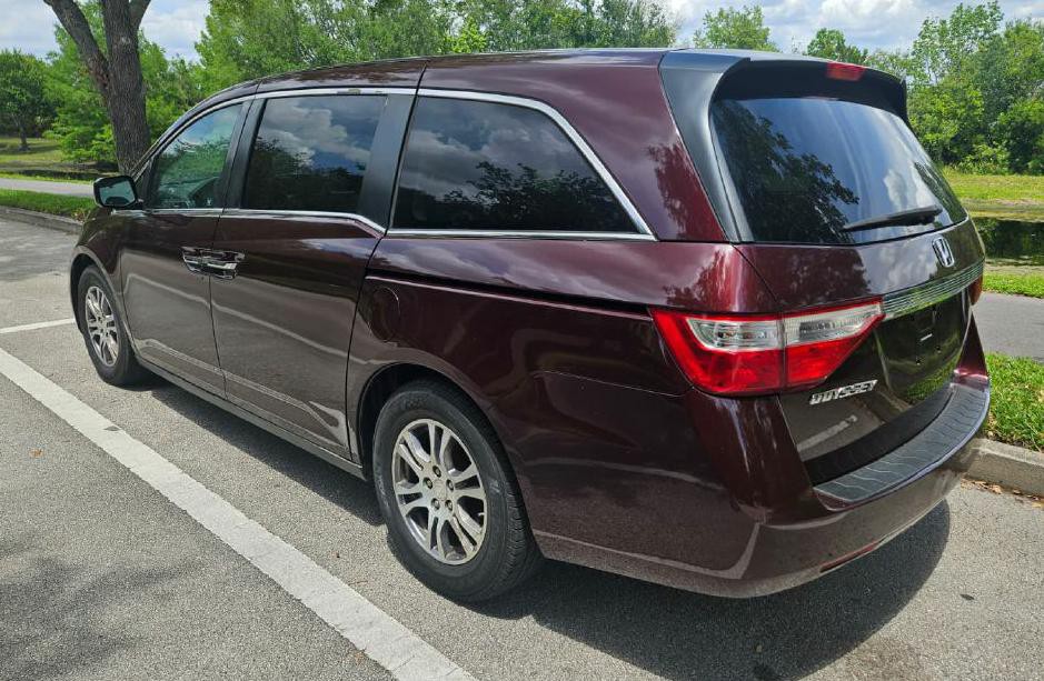 2012 Honda Odyssey Image 6