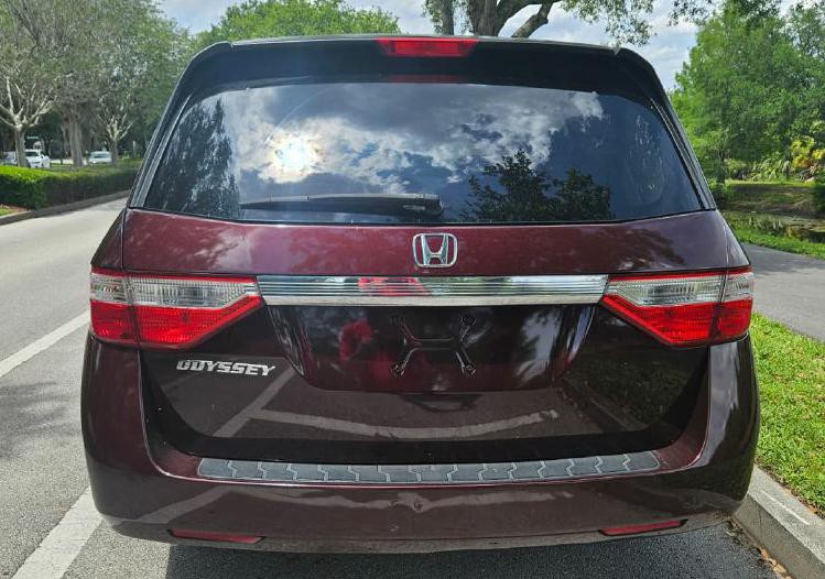2012 Honda Odyssey Image 7