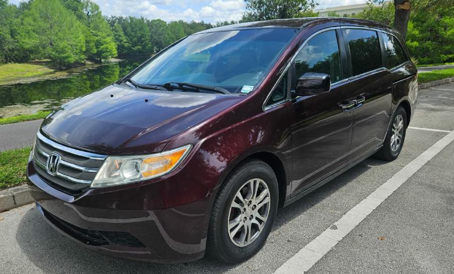 2012 Honda Odyssey Image 3