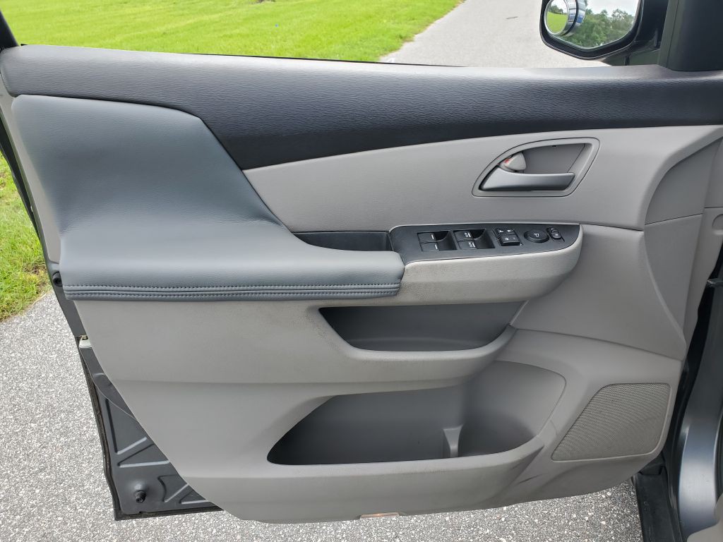 2013 Honda Odyssey Image 9