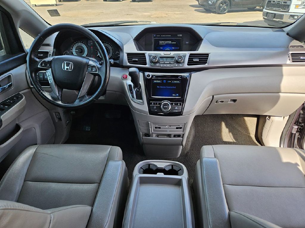 2014 Honda Odyssey Image 6