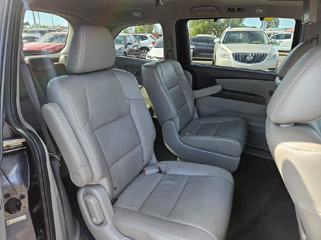 2014 Honda Odyssey Image 8