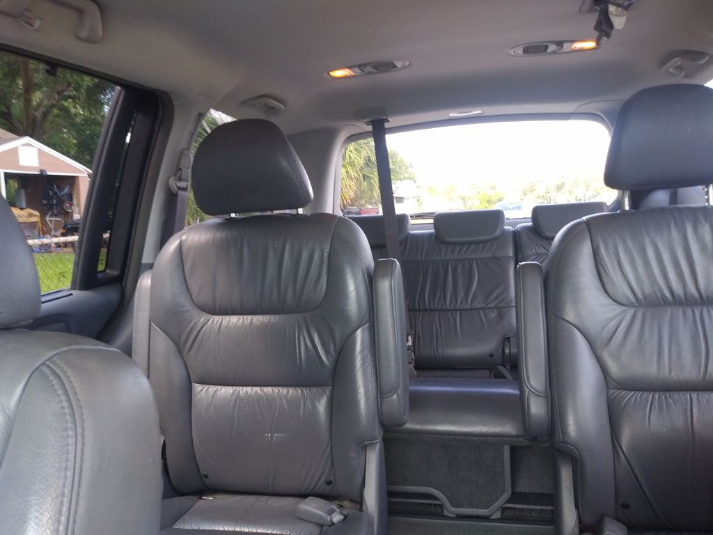 2007 Honda Odyssey Image 8