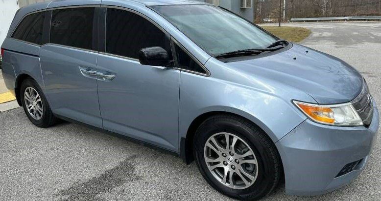 2011 Honda Odyssey Image 5