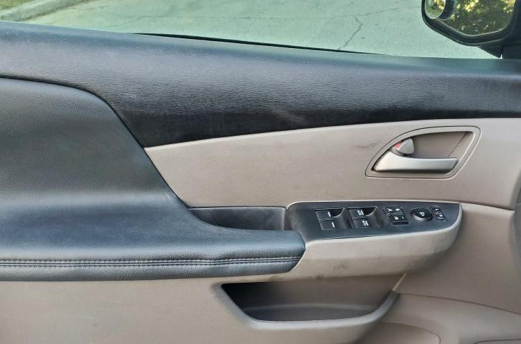 2011 Honda Odyssey Image 7