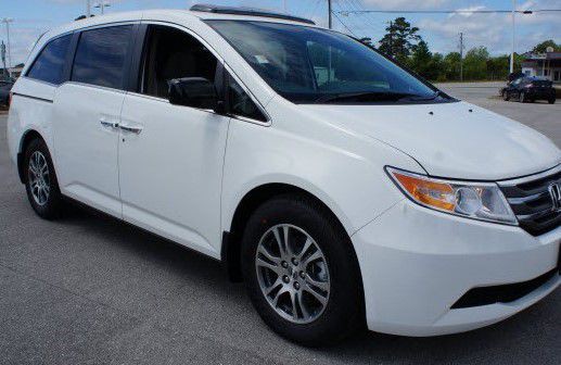 2011 Honda Odyssey Image 1