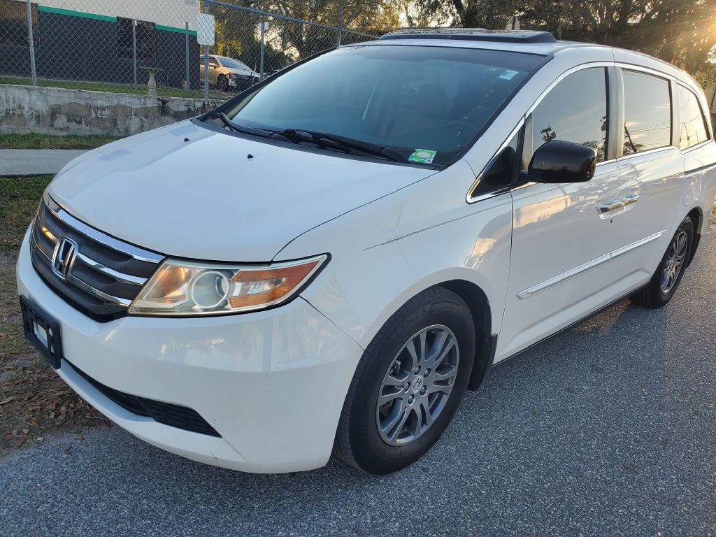 2011 Honda Odyssey Image 3