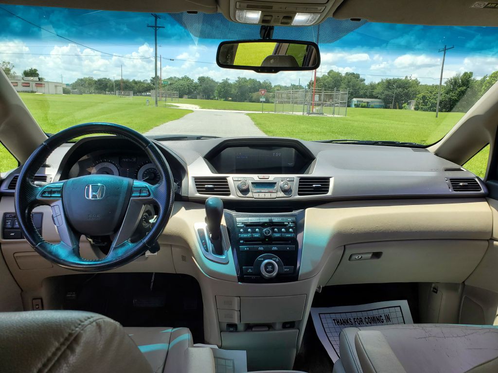 2011 Honda Odyssey Image 8