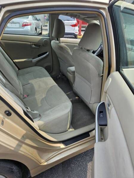 2013 Toyota Prius Image 6