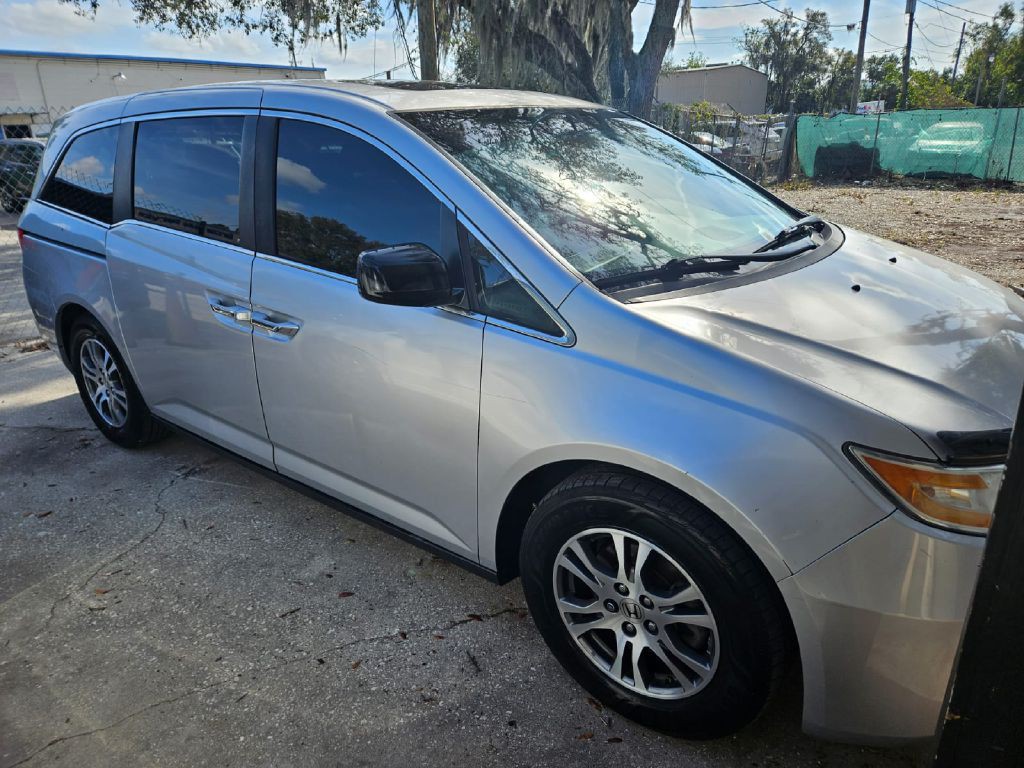 2012 Honda Odyssey Image 3