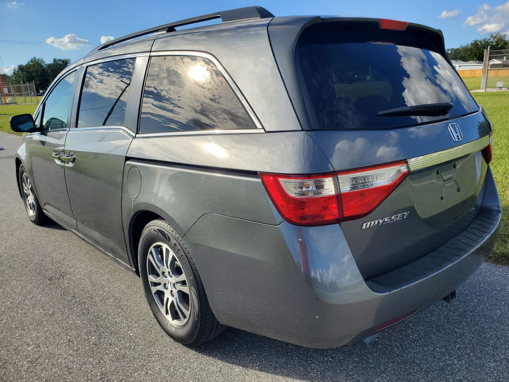 2011 Honda Odyssey Image 4