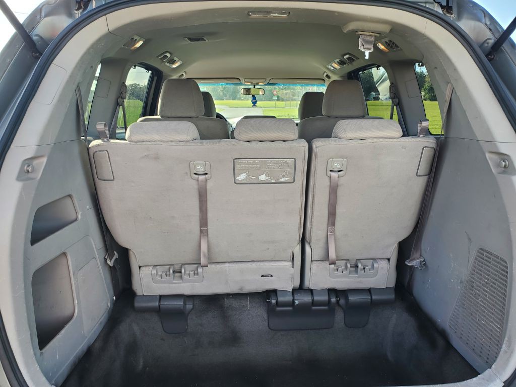 2011 Honda Odyssey Image 9