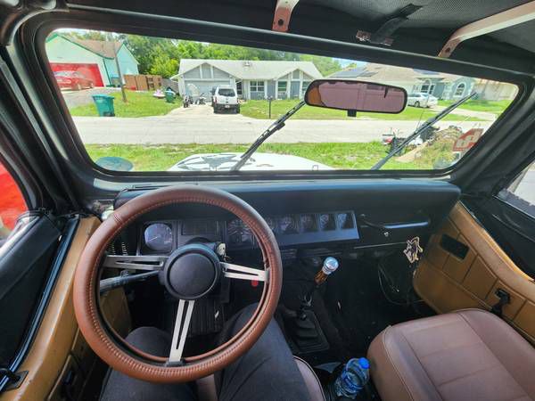 1994 Jeep Wrangler Image 2