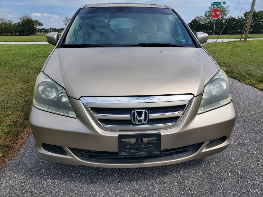 2005 Honda Odyssey Image 2