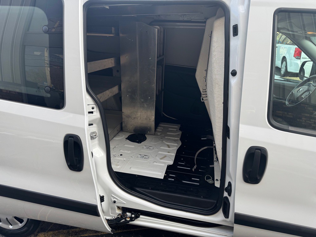2017 RAM Promaster Image 33