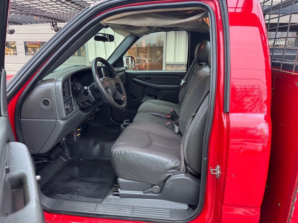 2006 GMC Sierra Image 8