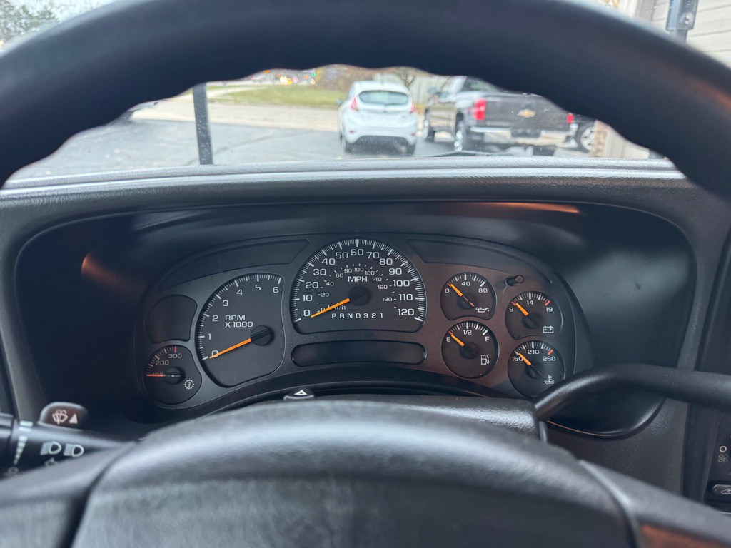 2006 GMC Sierra Image 9