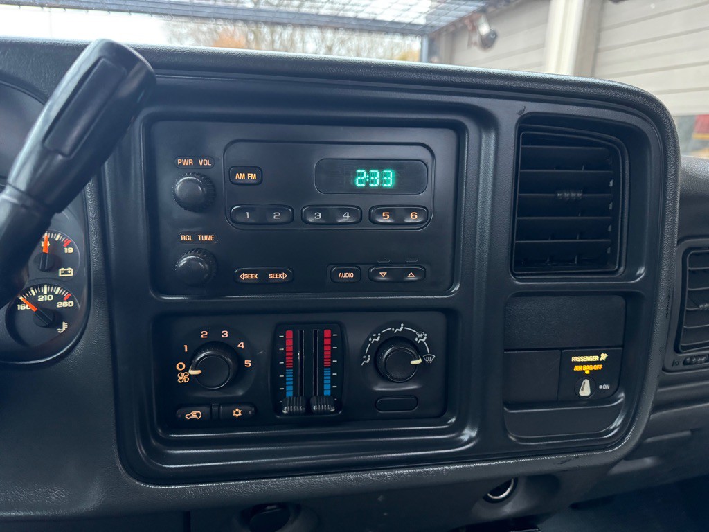 2006 GMC Sierra Image 11