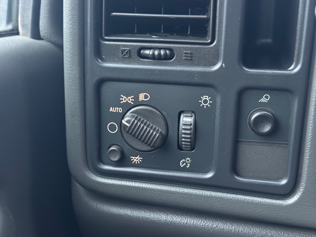 2006 GMC Sierra Image 13