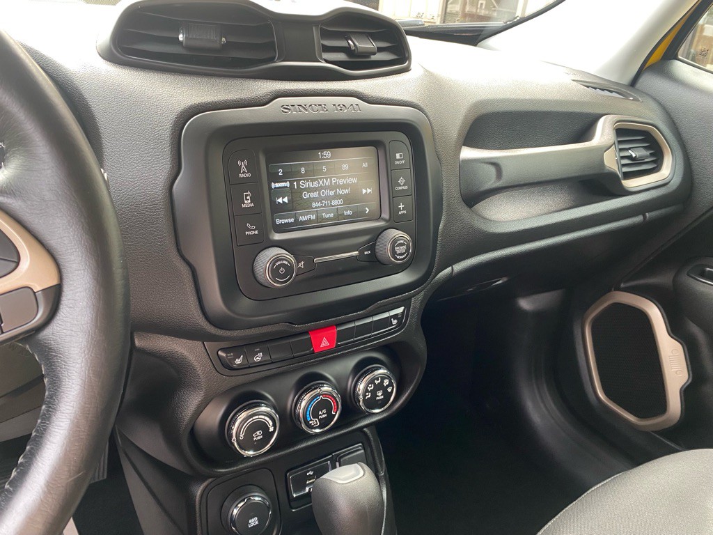 2017 Jeep Renegade Image 6