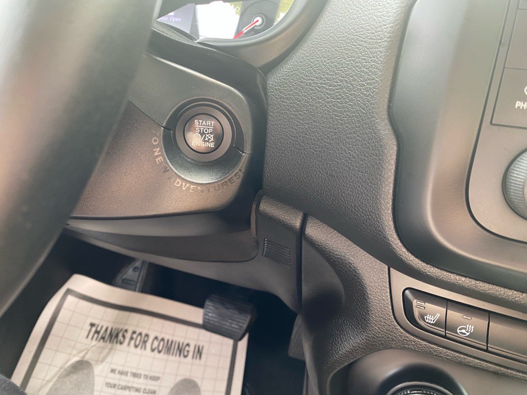 2017 Jeep Renegade Image 13