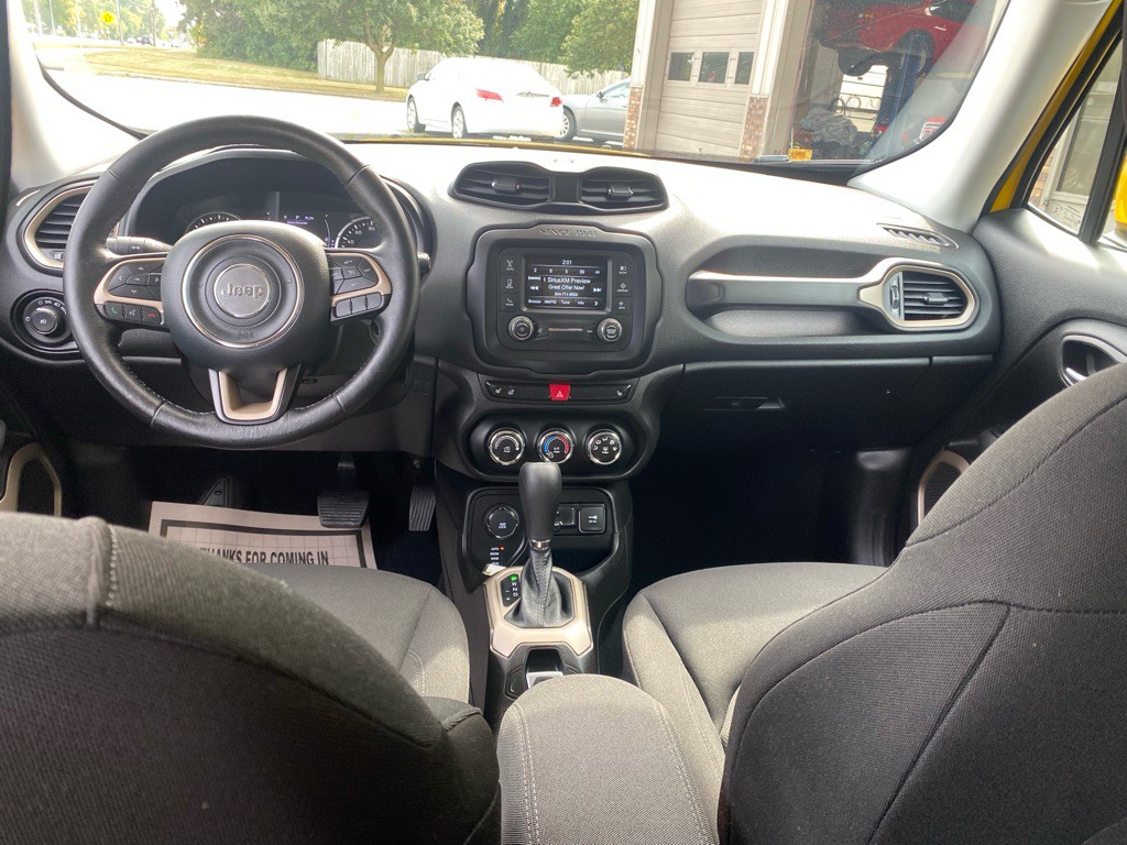 2017 Jeep Renegade Image 14
