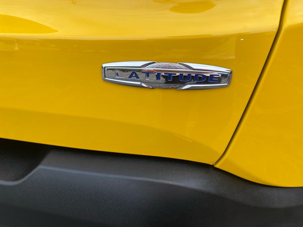2017 Jeep Renegade Image 19