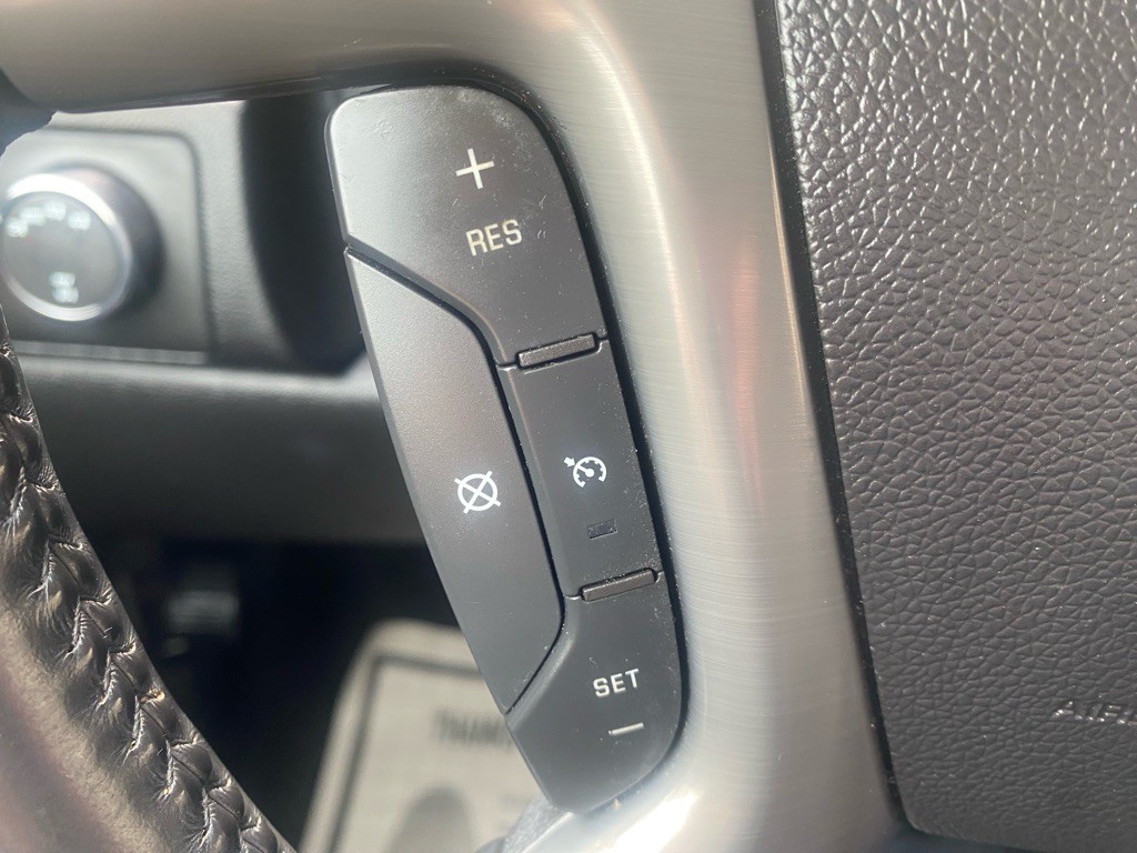 2013 Chevrolet Suburban Image 9