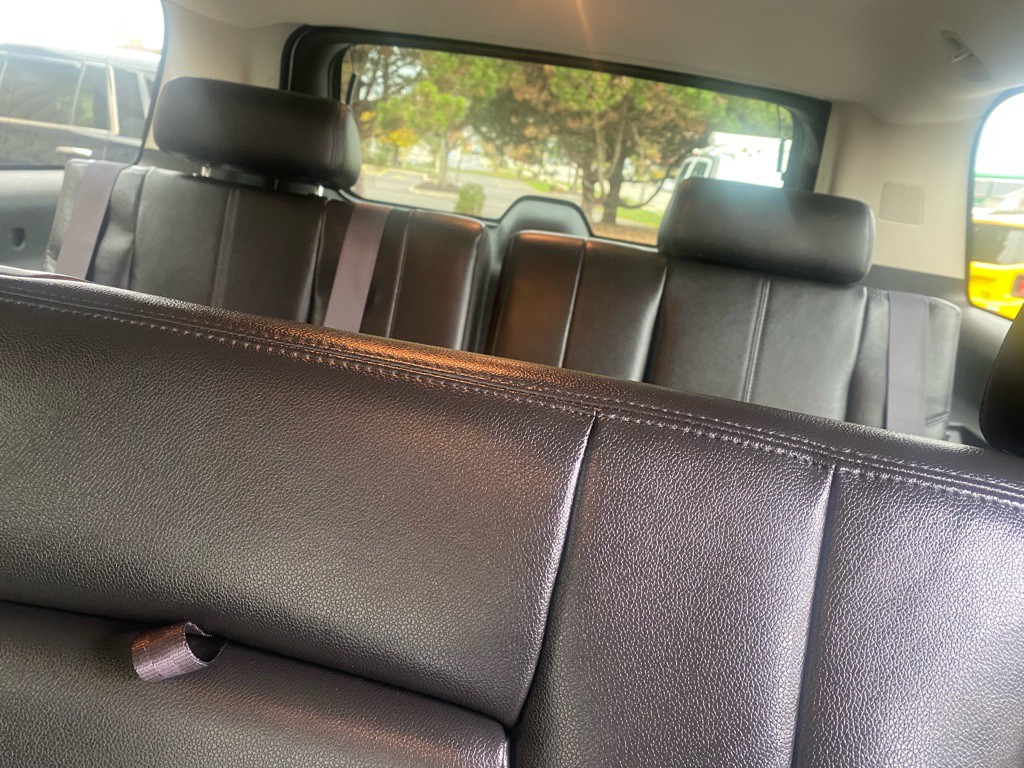 2013 Chevrolet Suburban Image 14