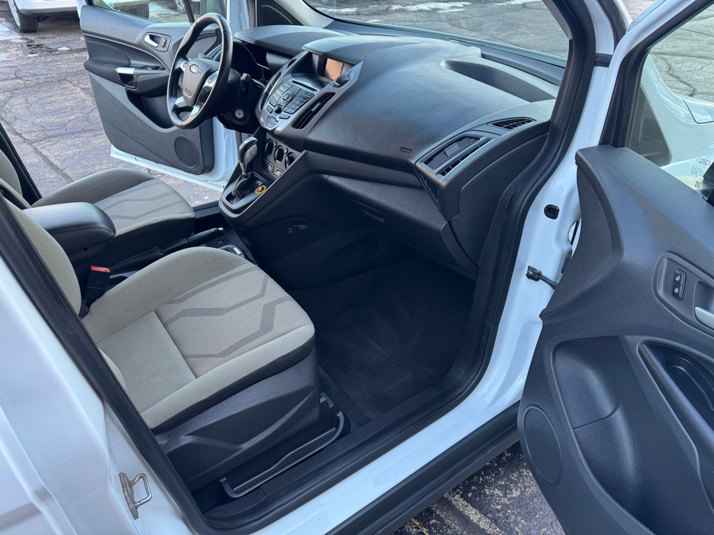 2016 Ford Transit Connect Image 17