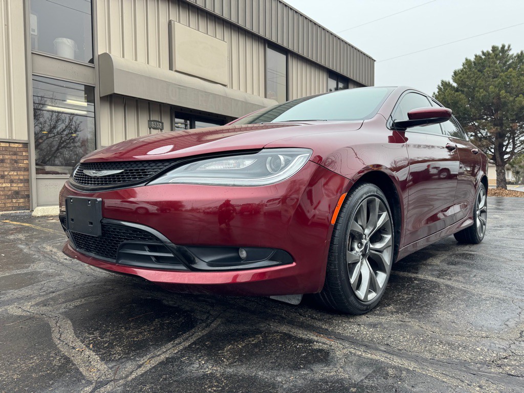 2016 Chrysler 200 Image 27