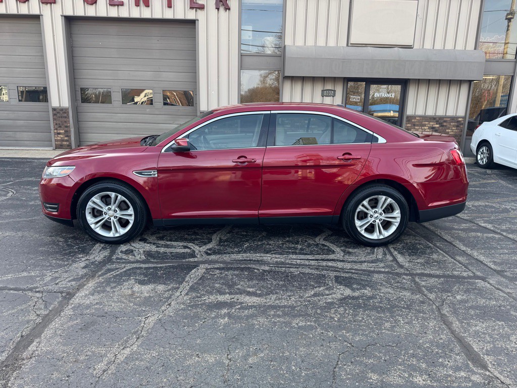 2016 Ford Taurus Image 7