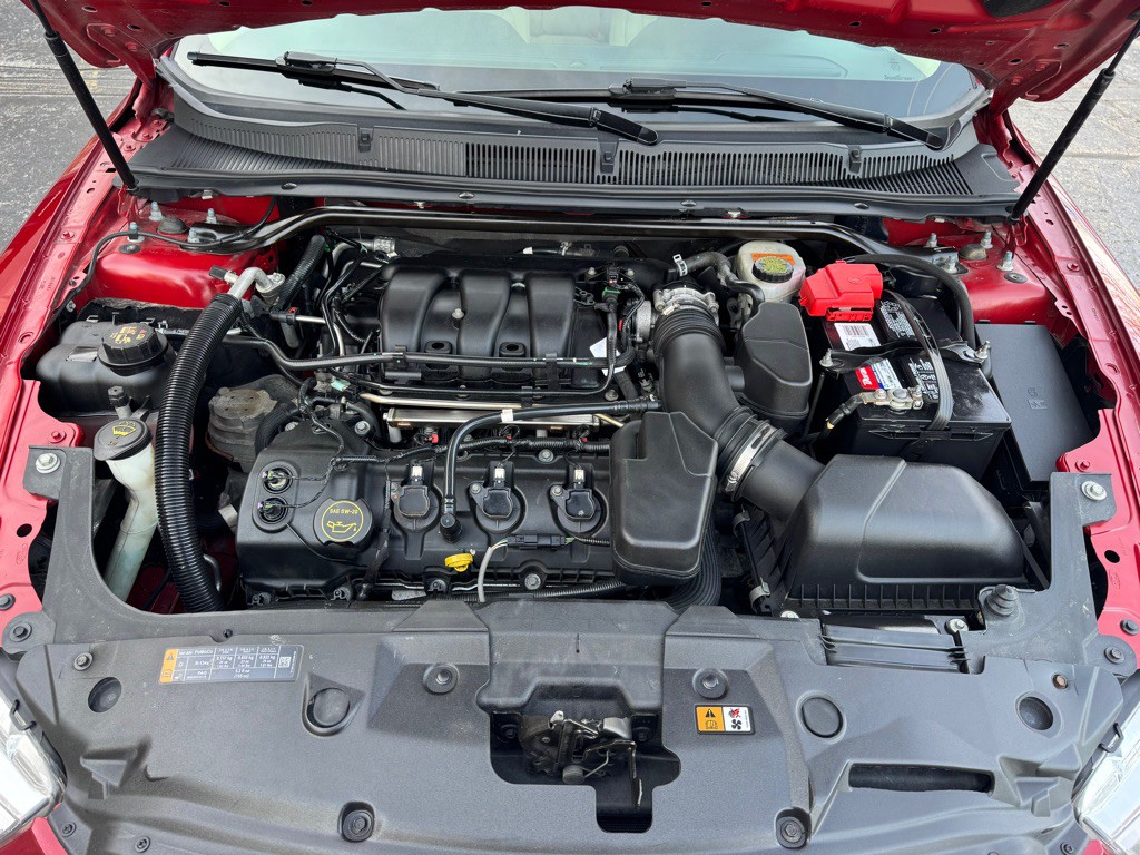 2016 Ford Taurus Image 9