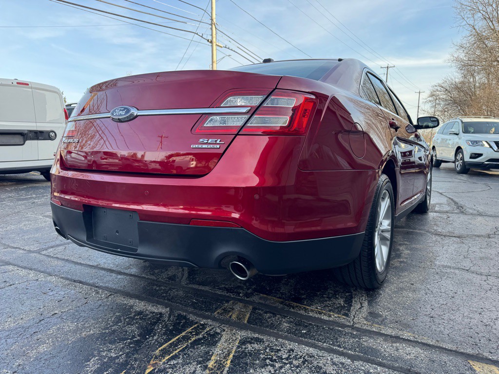 2016 Ford Taurus Image 25