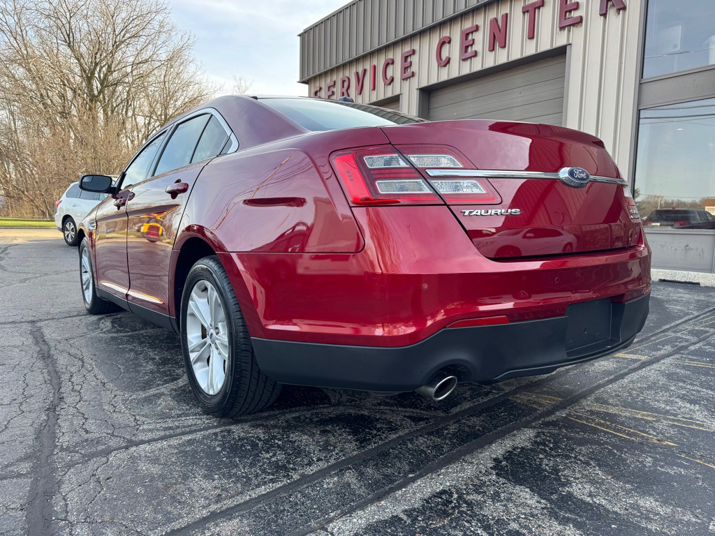 2016 Ford Taurus Image 26