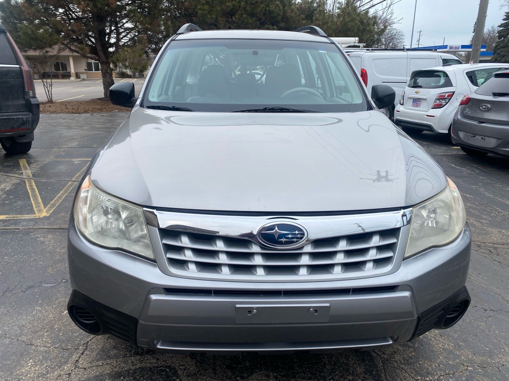 2011 Subaru Forester Image 2