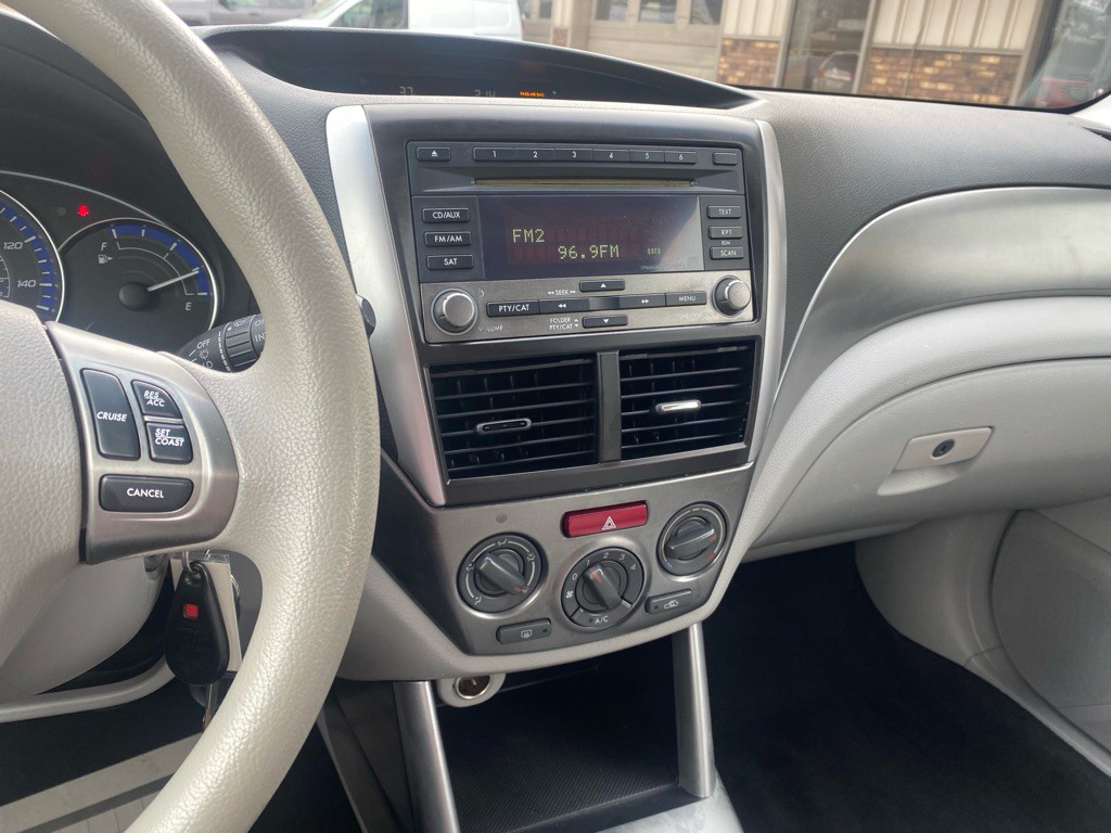2011 Subaru Forester Image 7