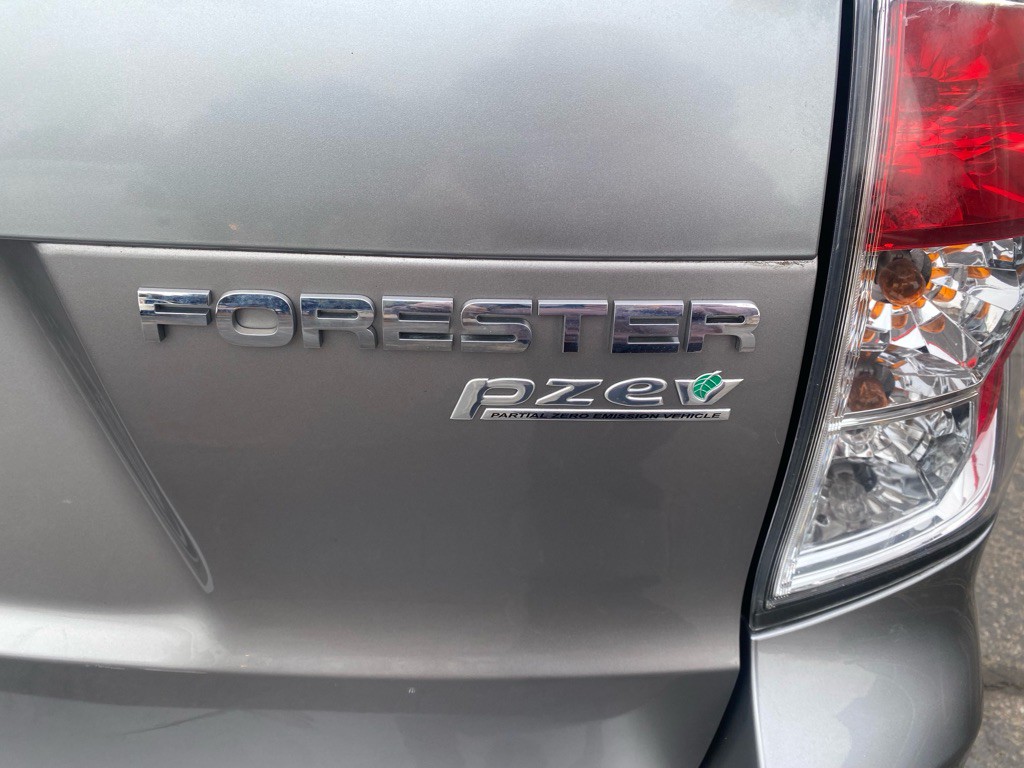 2011 Subaru Forester Image 16