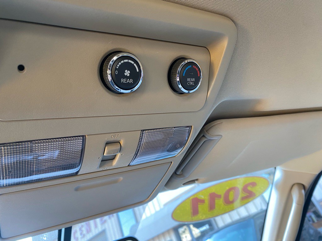 2011 Nissan Pathfinder Image 8