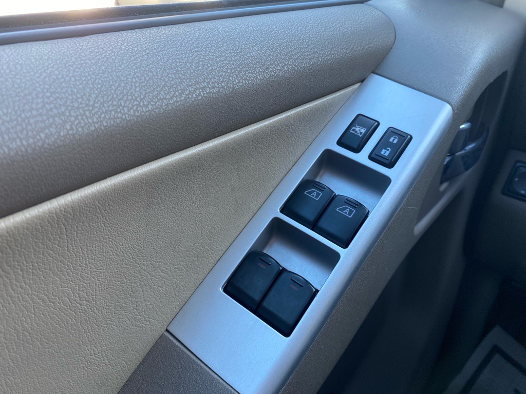 2011 Nissan Pathfinder Image 10