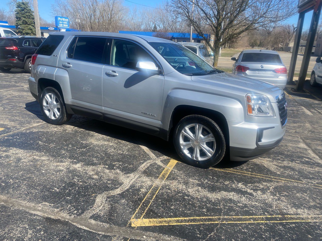 2017 GMC Terrain Image 3