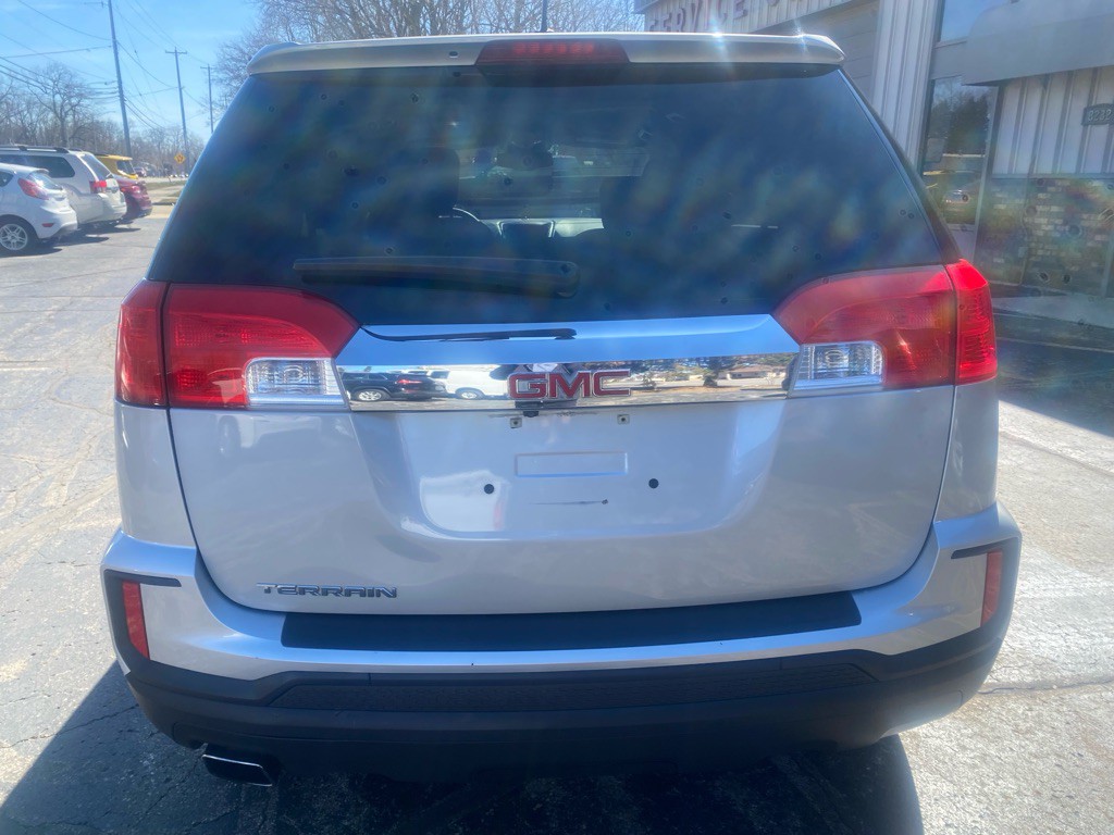 2017 GMC Terrain Image 4