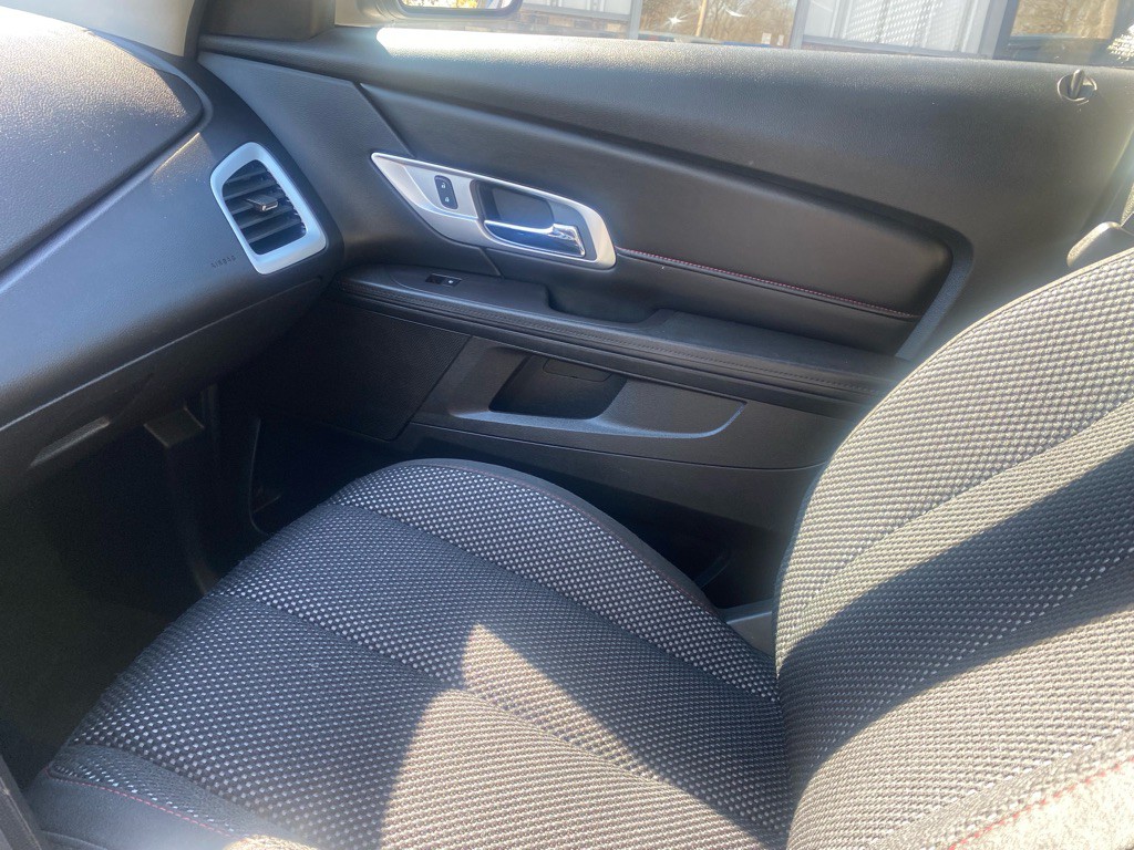 2017 GMC Terrain Image 10