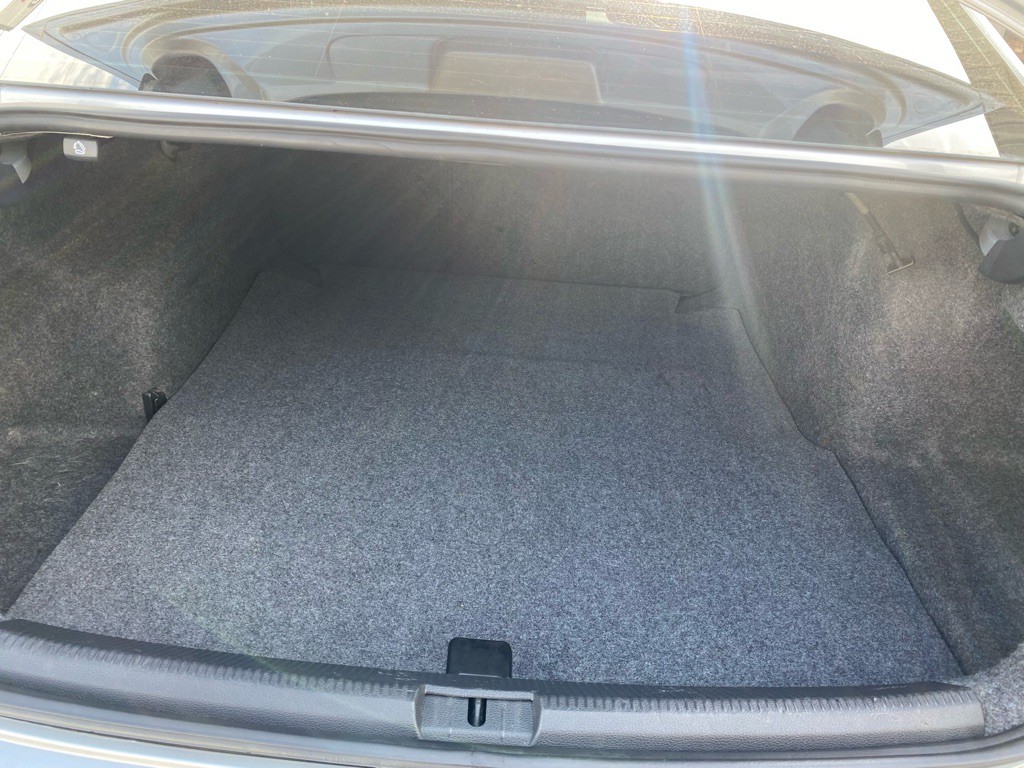 2014 Volkswagen Passat Image 14