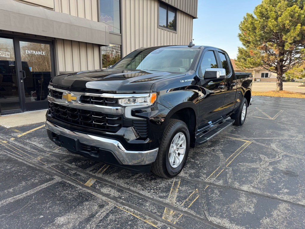 2022 Chevrolet Silverado 1500 Image 1