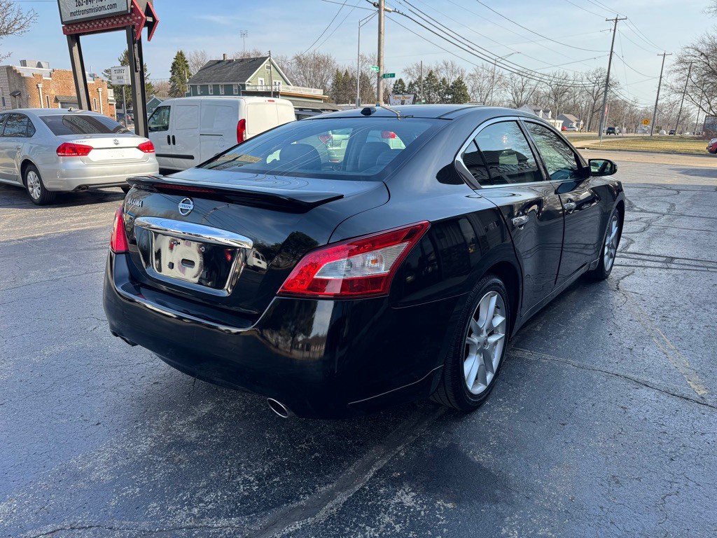 2011 Nissan Maxima Image 3