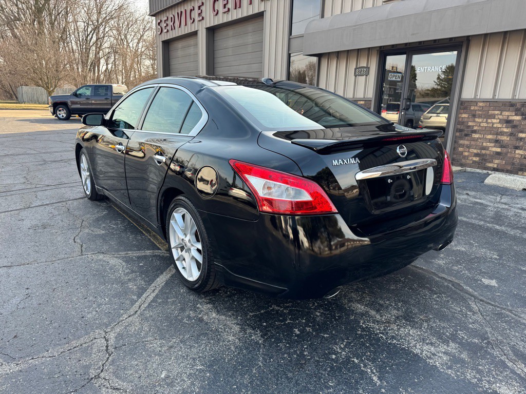 2011 Nissan Maxima Image 4