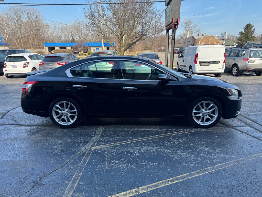 2011 Nissan Maxima Image 8
