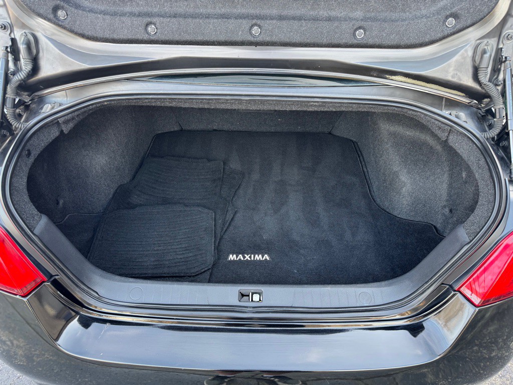 2011 Nissan Maxima Image 10