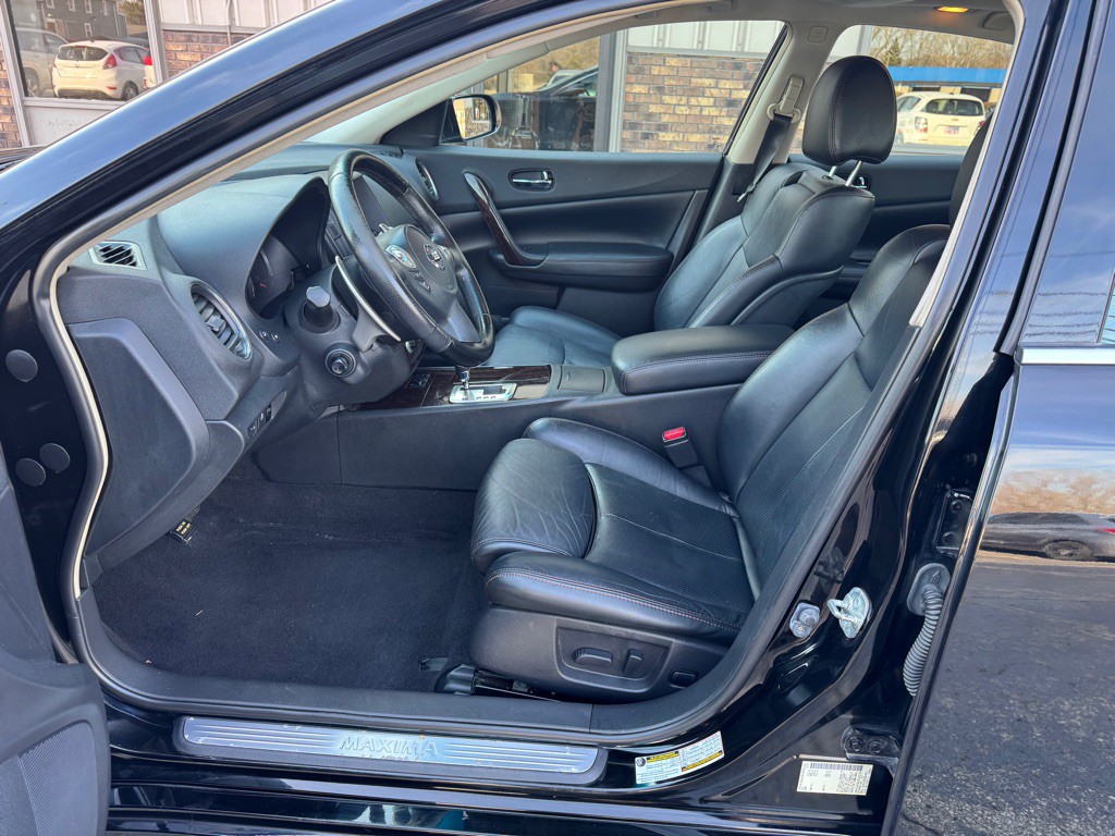 2011 Nissan Maxima Image 11